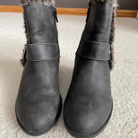 Women's Wedge Boots by Rampage 6.5 trimmed in faux fur with side buckle - Picture 3 of 6